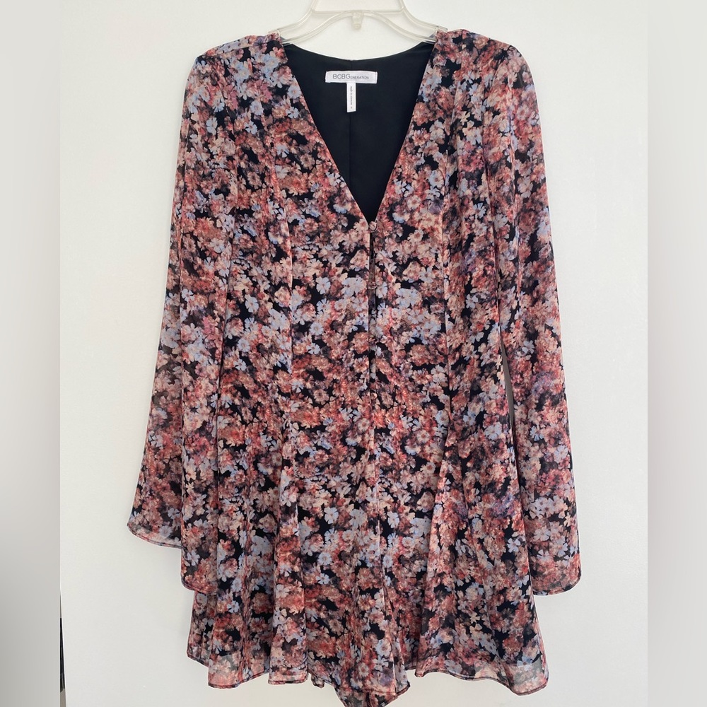 BCBGeneration floral long sleeve romper
